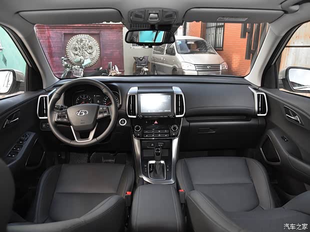 北京现代 北京现代ix35 2018款 2.0L 自动四驱智勇·旗舰版