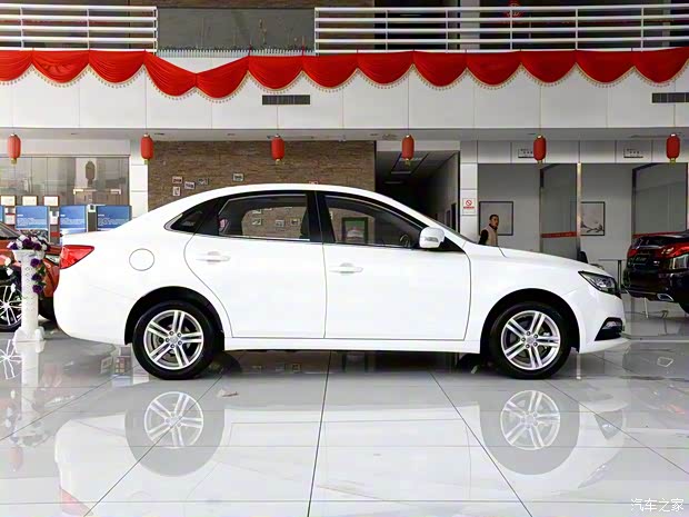 一汽奔腾 奔腾B30EV 2018款 基本型