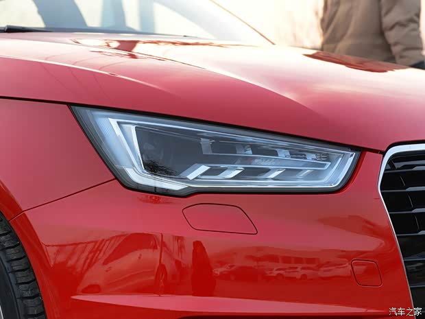 奥迪(进口) 奥迪A1 2016款 30 TFSI Sportback豪华型