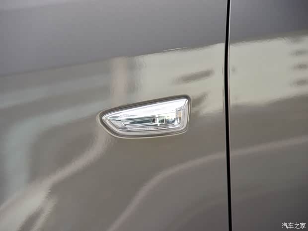 上汽通用别克 别克GL8 2017款 25S 基本型