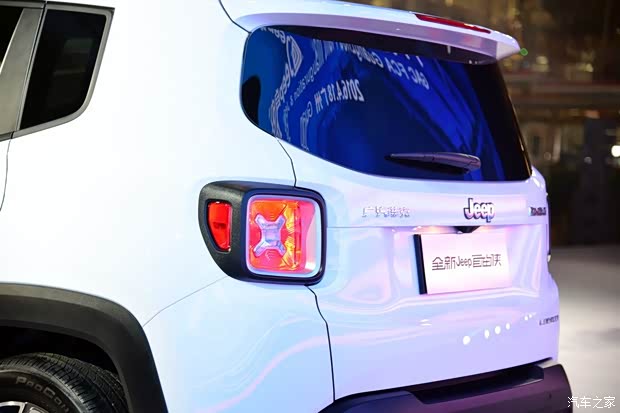 广汽菲克Jeep 自由侠 2016款 基本型 广汽菲克Jeep 自由侠 2016款 基本型