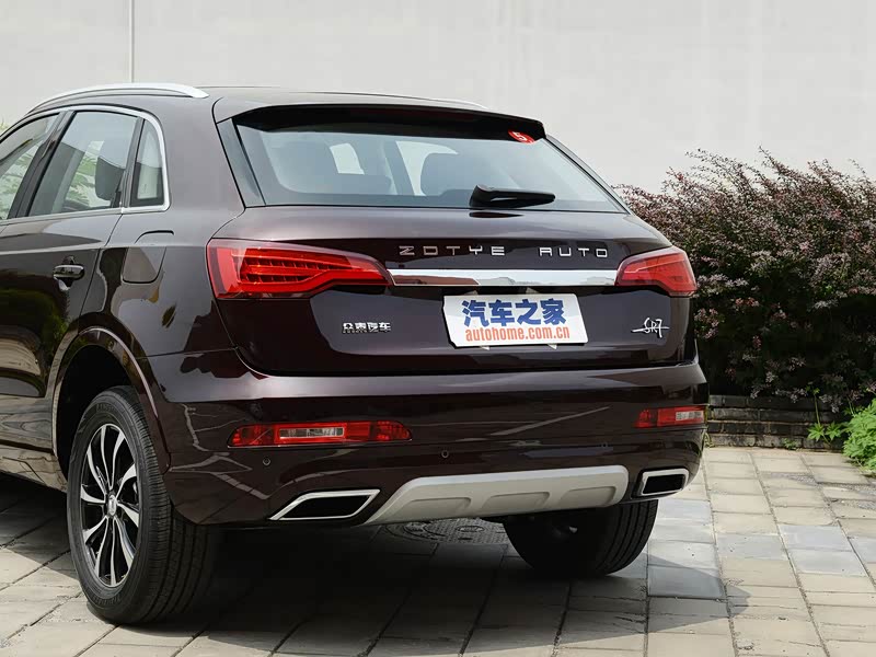 众泰sr7 2016款 1.5t 手动魔方之心版 国v