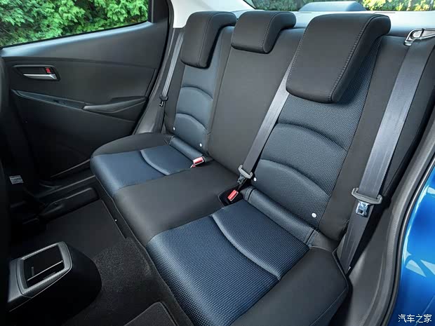 豐田(進(jìn)口) YARiS(海外) 2016款 Sedan