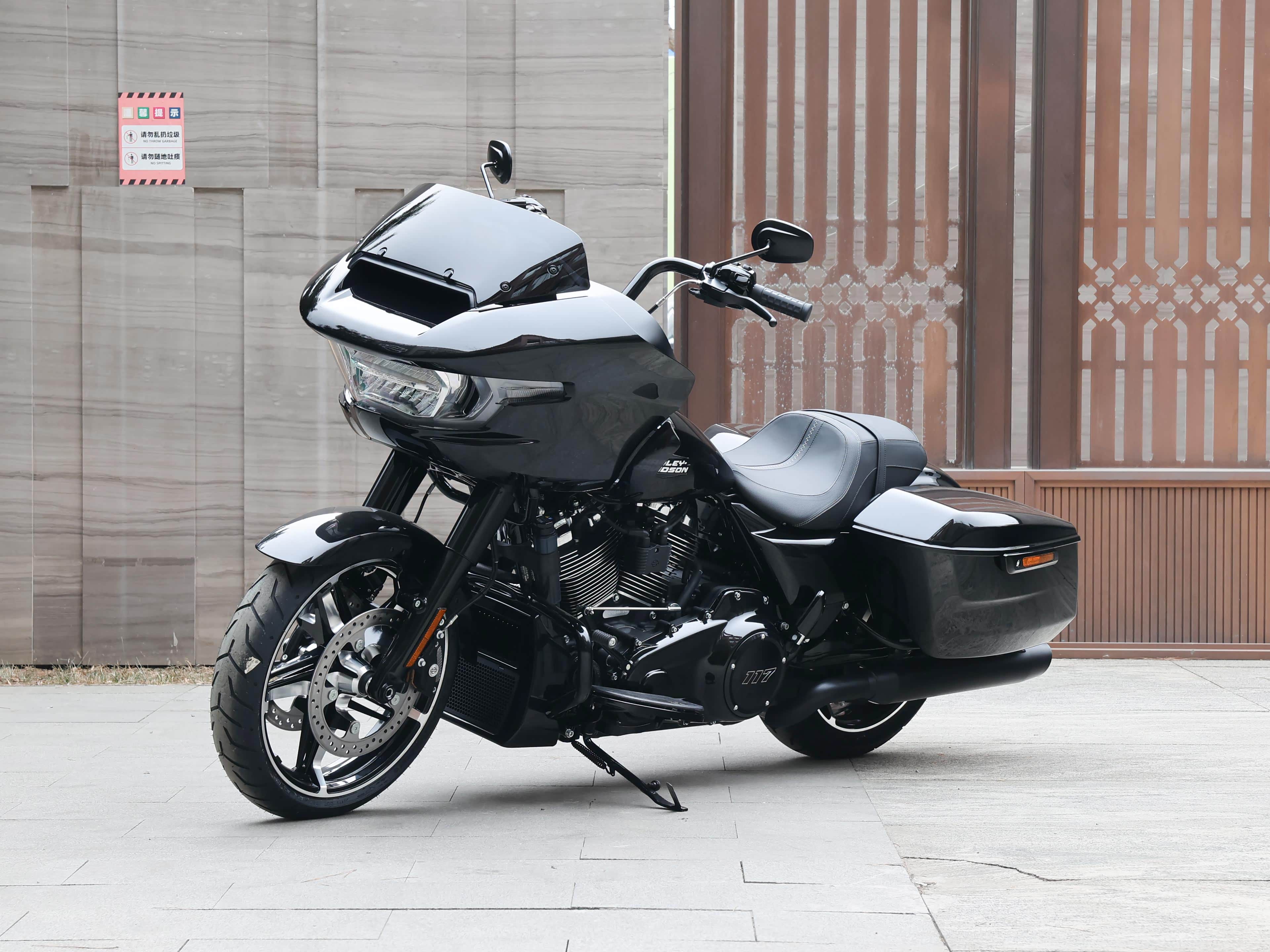 哈雷戴维森公路滑翔Road Glide】哈雷戴维森公路滑翔Road Glide报价_哈雷戴维森公路滑翔Road Glide图片_汽车之家