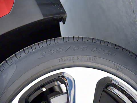 2019�� GLC 260 4MATIC ������