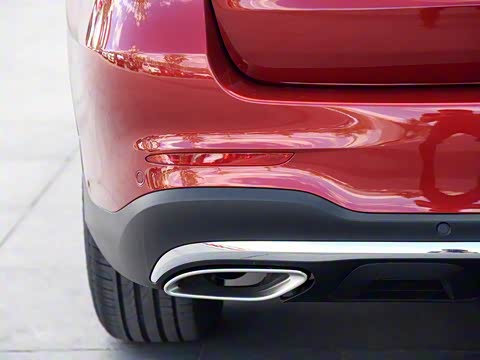 2019�� GLC 260 4MATIC ������