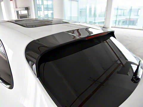 2018�� Macan 2.0T