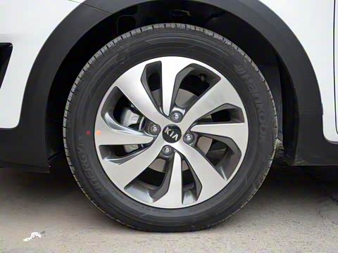 2018�� 1.6L �Զ��鶯�촰��