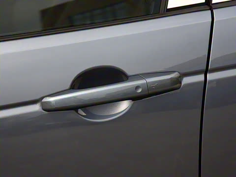 2022�� �Ŀ� P300e ���ʽ�綯��ϰ�