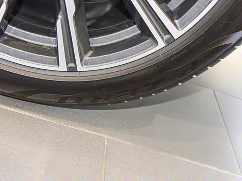 2020�� xDrive45e M�˶���װ