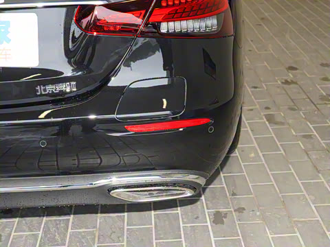 2022�� �Ŀ��� E 350 e L ���ʽ��϶����γ�