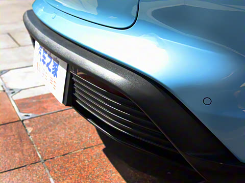 2019�� Taycan 4S