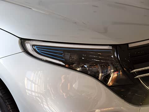 2020�� EQC 400 4MATIC ������ 1886������