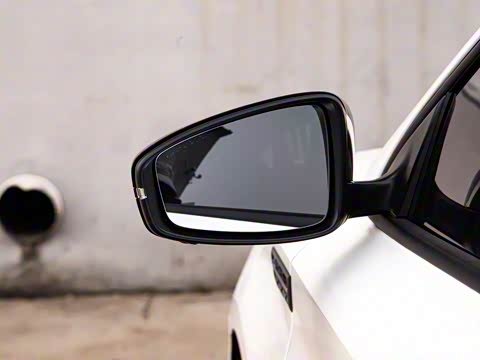 2020�� 1.5T �Զ�Trophy�Ǽ��콢��