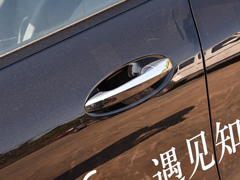 2020�� CLA 260 4MATIC ���ܳ�