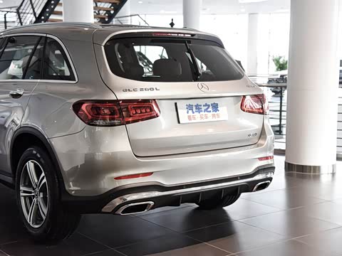 2020�� GLC 260 L 4MATIC ������