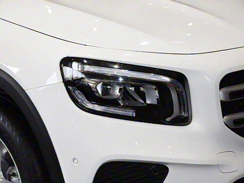 2021�� GLB 200 ������