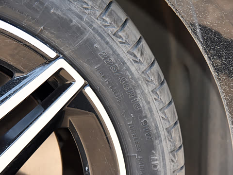 2020�� CLA 260 4MATIC ���ܳ�