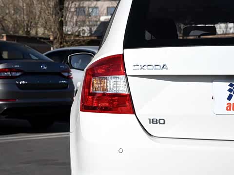 2018�� 1.6L �Զ����ʰ�