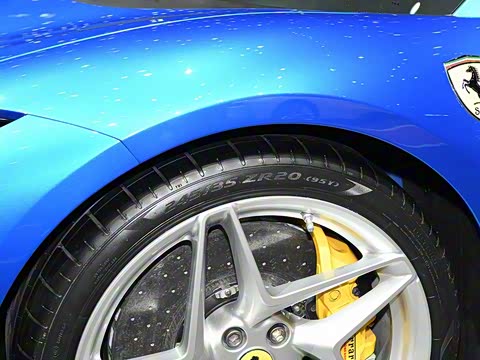 2019�� Tributo 3.9T V8