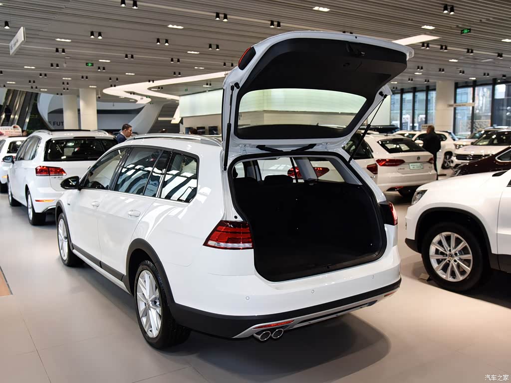 8tsi 旅行版此配置为选装,请以实车为准 车辆提供:北京骏宝捷汽车销售