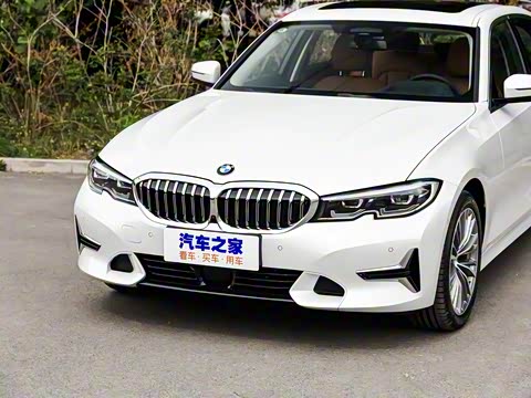2020�� 325Li �׷���