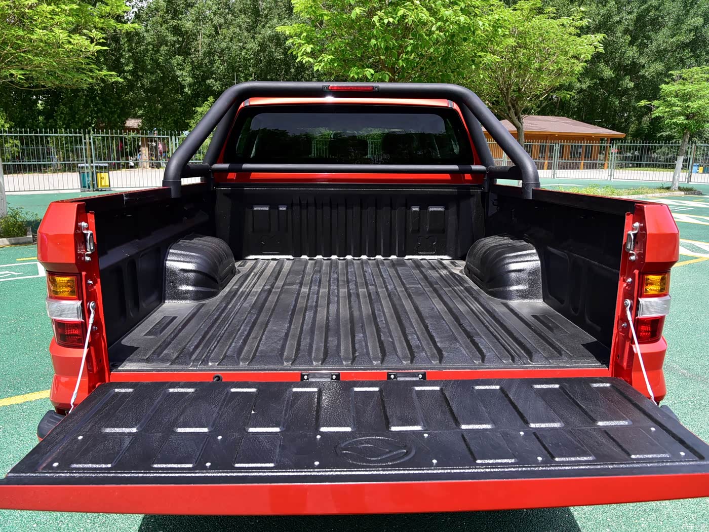 2018款24t自动四驱尊贵版4k22d4t