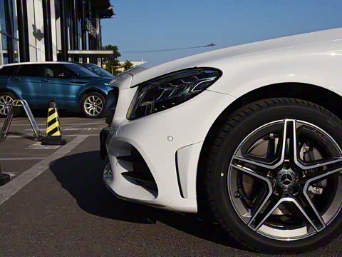 2020�� C 260 L �˶��� 4MATIC