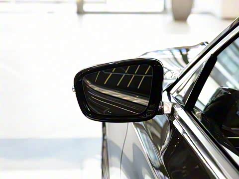 2019�� �Ŀ� 740Li ������ ������װ