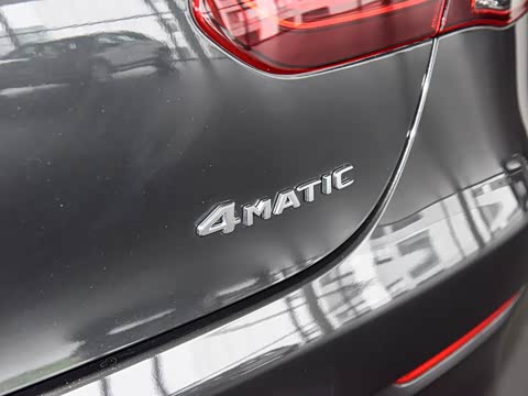 2020�� GLC 260 4MATIC ����SUV