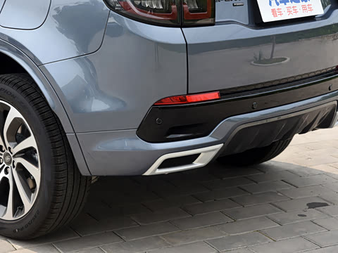 2022�� �Ŀ� P300e ���ʽ�綯��ϰ�