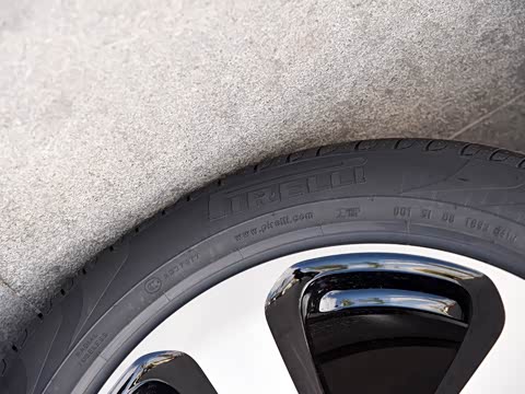 2019�� GLC 260 4MATIC ������