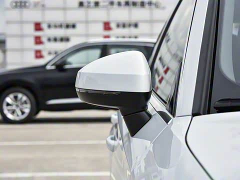 2018�� 30�������� Limousine 35 TFSI ��ȡ��