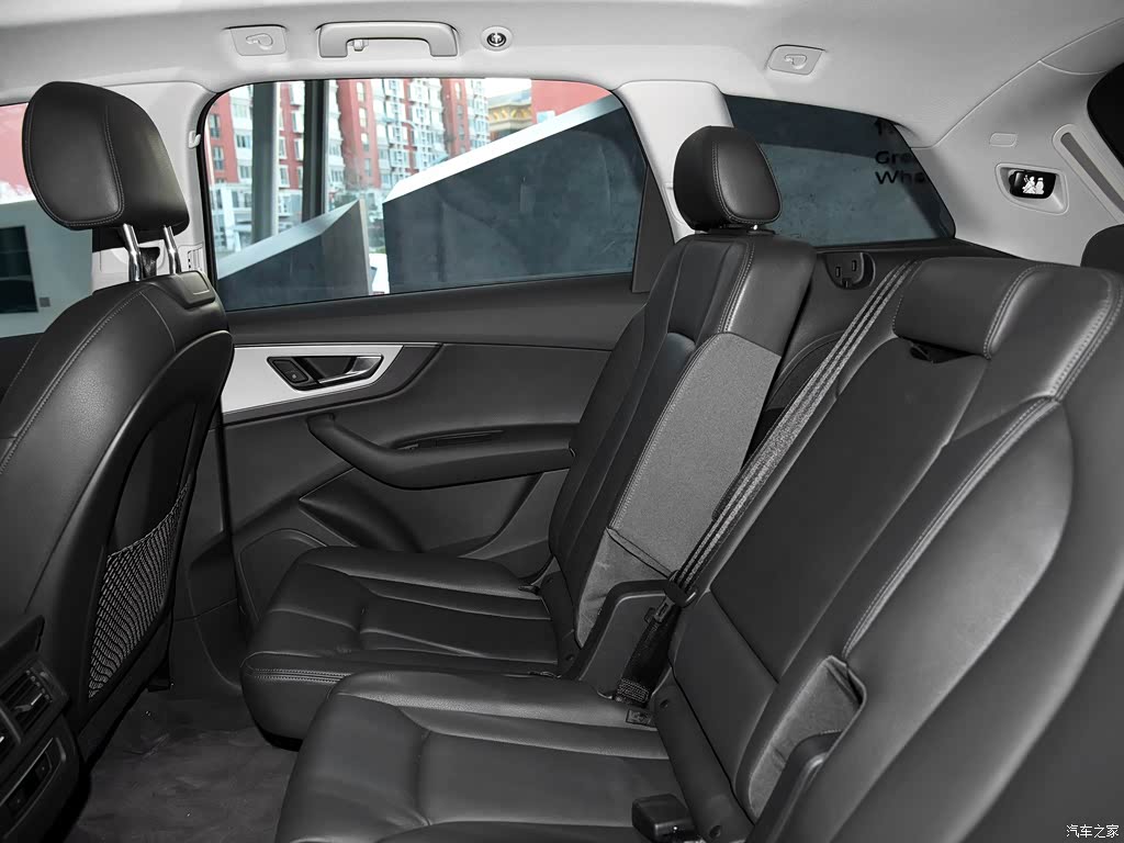 tfsi 舒适型 此配置为选装,请以实车为准 分类: 外观颜色:  内饰颜色