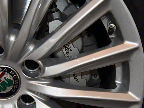 2017�� 2.0T 200HP ��Ӣ��