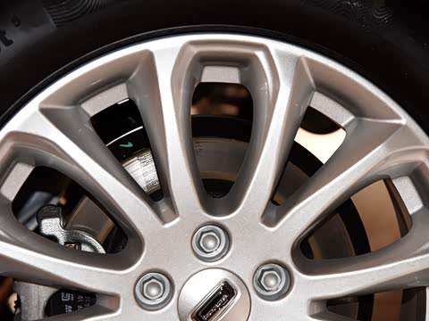 2016�� ����SUV 1.6T �ֶ�������