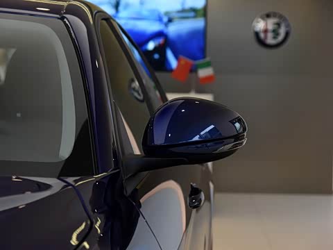 2017�� 2.0T 200HP ��Ӣ��