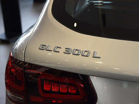 2021�� GLC 300 L 4MATIC ������