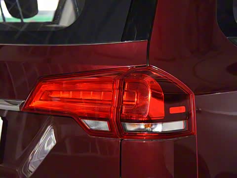 2017�� 1.6L �ֶ�������