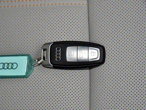 2021�� 50 quattro ������