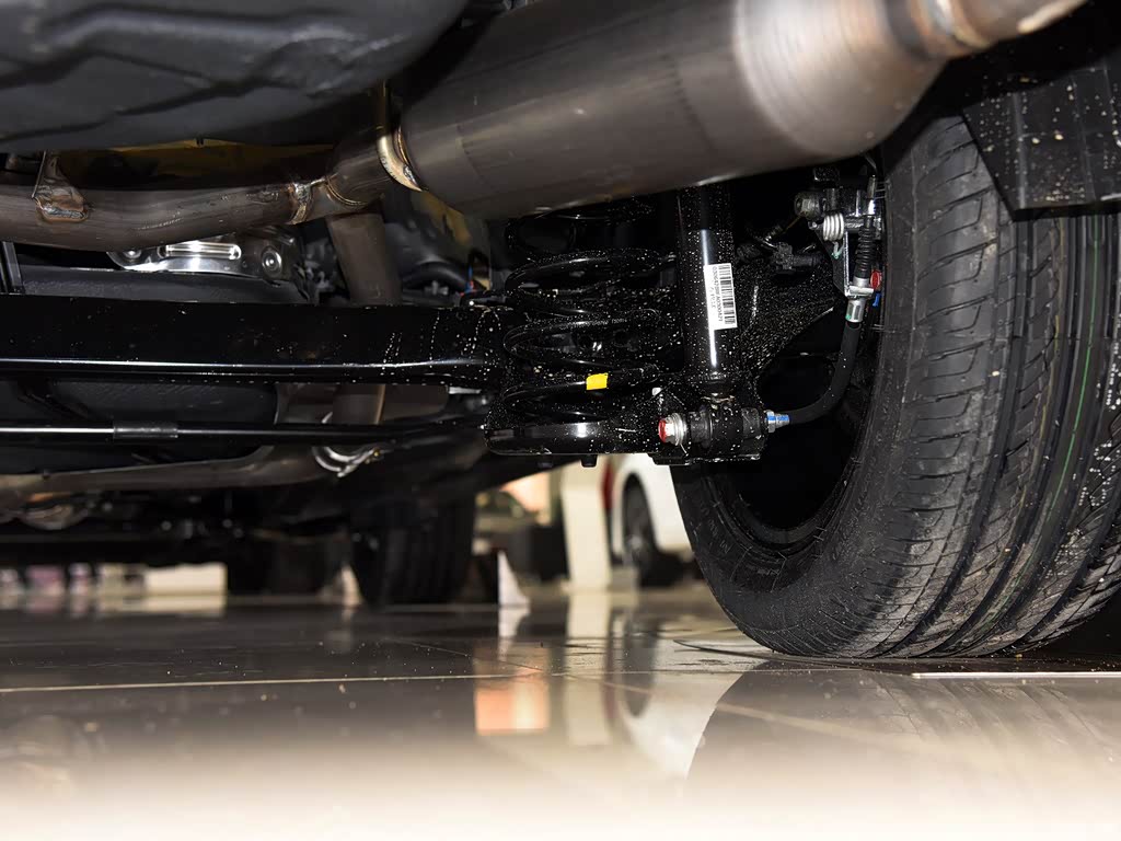 比亚迪 速锐 2015款 1.5l 自动豪华型