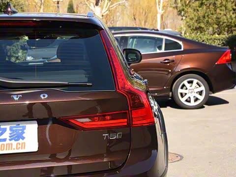 2017�� Cross Country T5 AWD �����