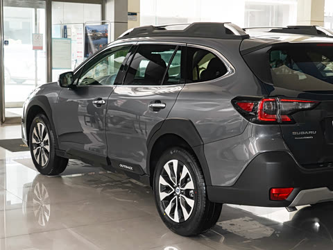 2023�� 2.5i AWD�콢�� EyeSight