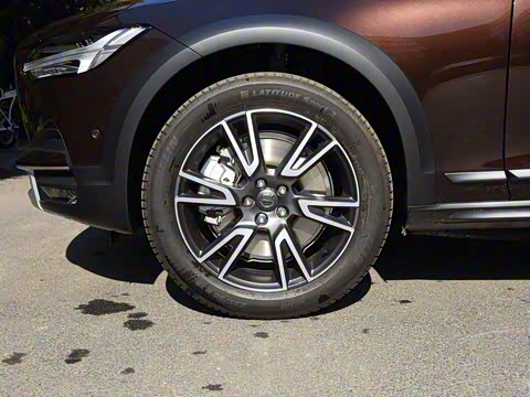 2017�� Cross Country T5 AWD �����