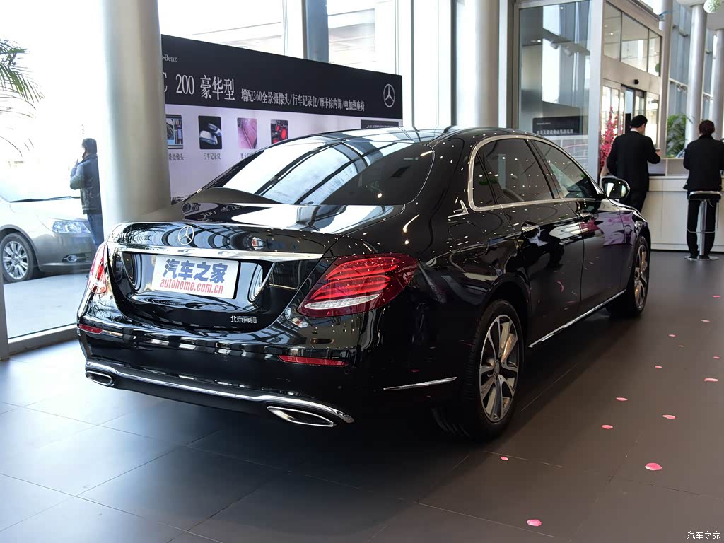 北京奔驰 奔驰e级 2017款 e 300 l 豪华型