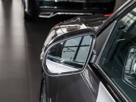 2021�� AMG GLB 35 4MATIC