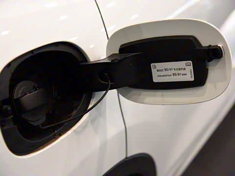 2016�� Cayenne S E-Hybrid 3.0T