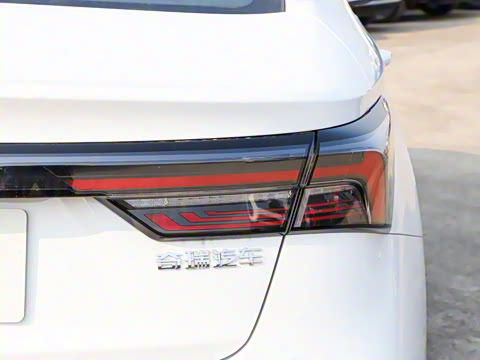 2021�� С�� 1.5T �ֶ���PLUS