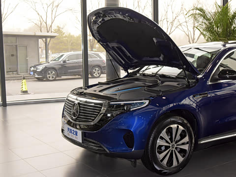 2021�� EQC 350 4MATIC