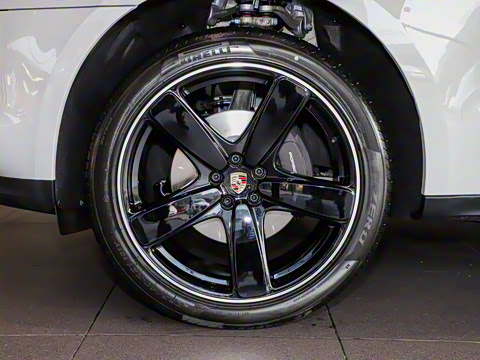 2020�� Macan 2.0T